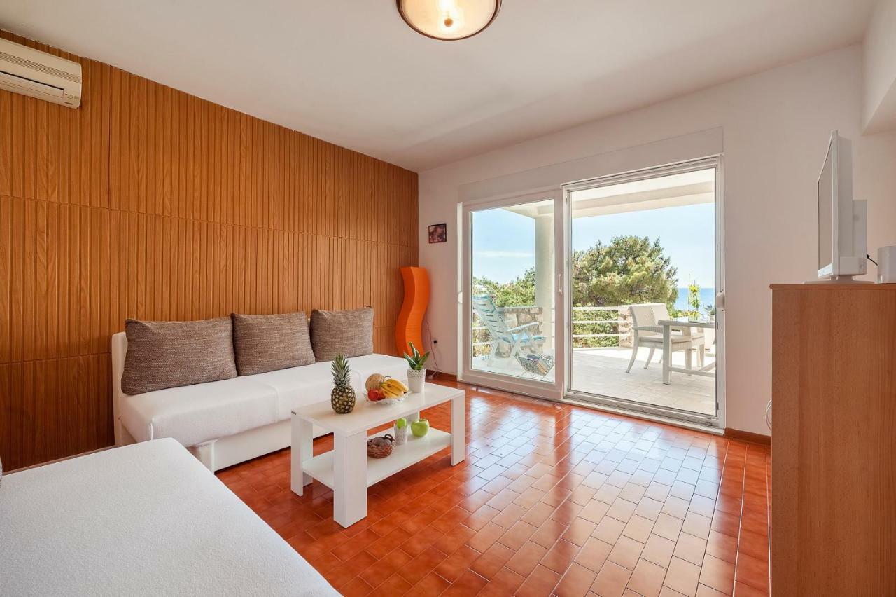 Holiday Home Andrea Primosten Ngoại thất bức ảnh