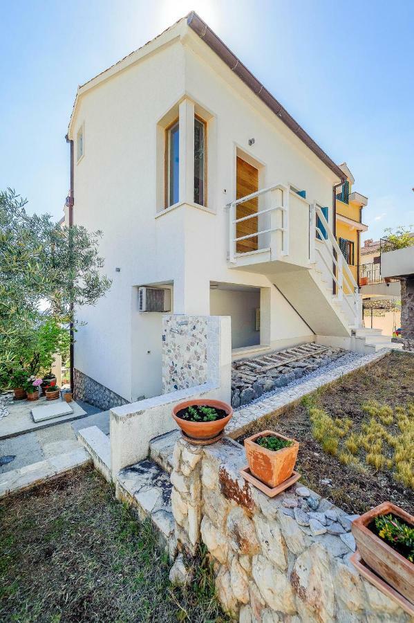 Holiday Home Andrea Primosten Ngoại thất bức ảnh