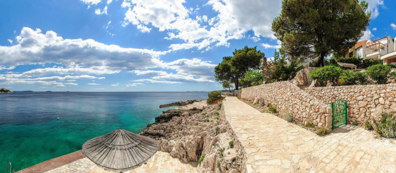 Holiday Home Andrea Primosten Ngoại thất bức ảnh